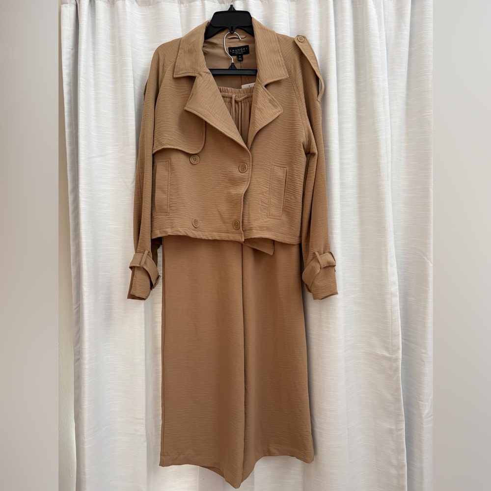 Laundry By Shelli Segal Cropped Shirt Jacket in camel - Picture 11 of 11